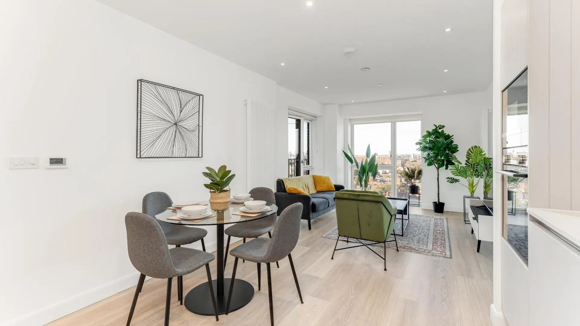 Urban Luxe Retreat Apartment London