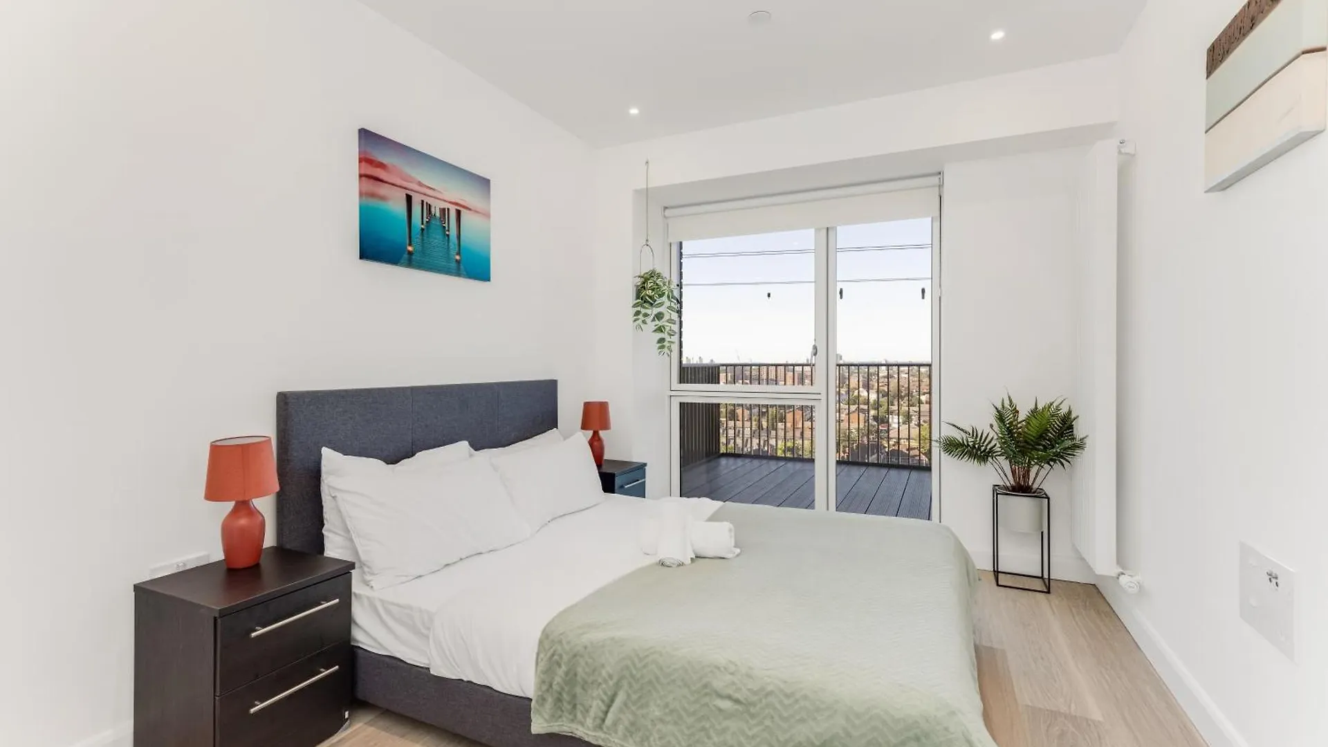 Urban Luxe Retreat Apartment London