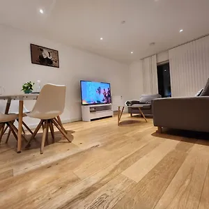  Apartment The Maud Luxury Garden