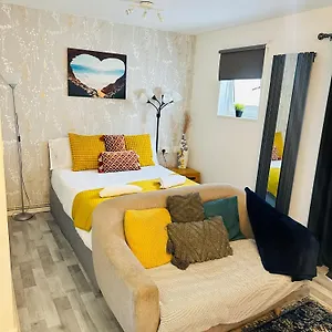  Apartment In London, Bethnal